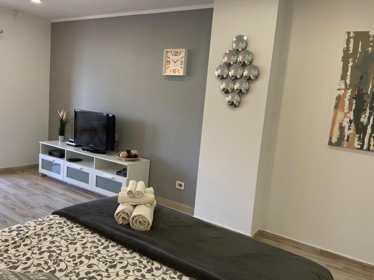 לוס כריסטיאנוס Boutique Apartment מראה חיצוני תמונה